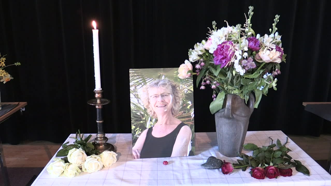 Vännerna beskriver terroroffret: "Hon var en fantastisk människa"