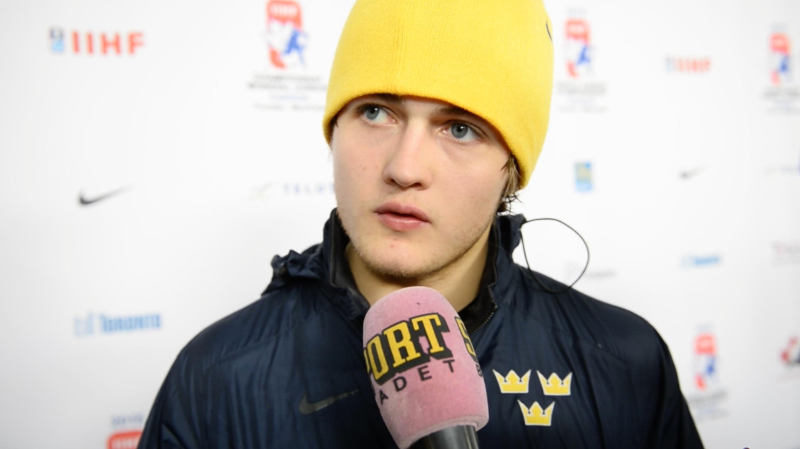 William Nylander är riktigt arg över sitt spel