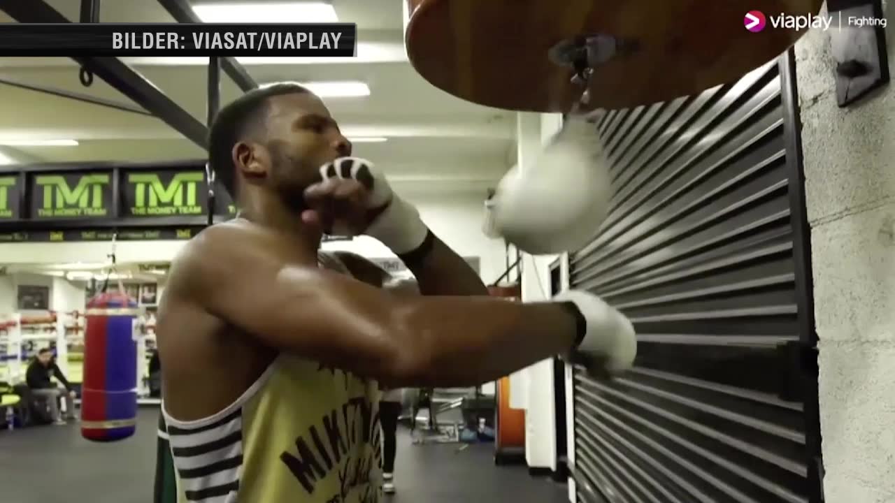 Mayweathers hyllning till Badou Jack