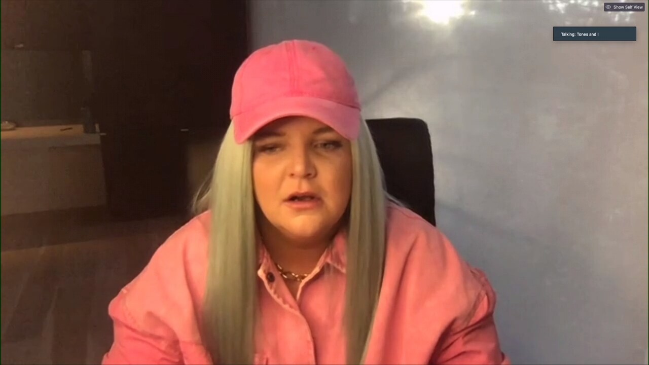 Stjärnan bakom superhiten: ”För ett år sen bodde jag i min bil”