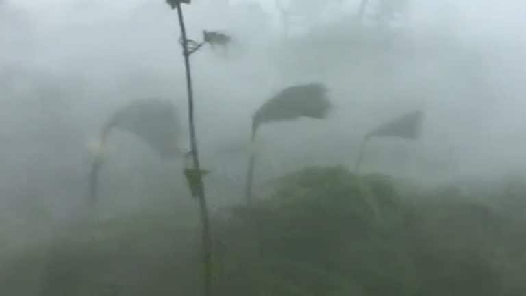 Nu flyr befolkningen Miami