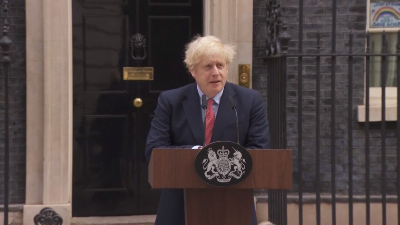 Boris Johnson tillbaka: "Tillsammans brottar vi ner viruset"