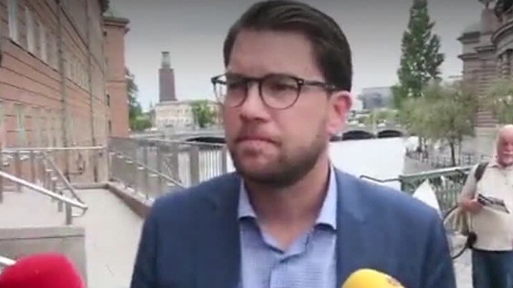 Åkesson bjuder in KD och M till "ett samtal om regeringsfrågan"