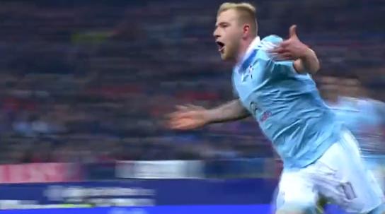 John Guidetti nätar med galen kanon!