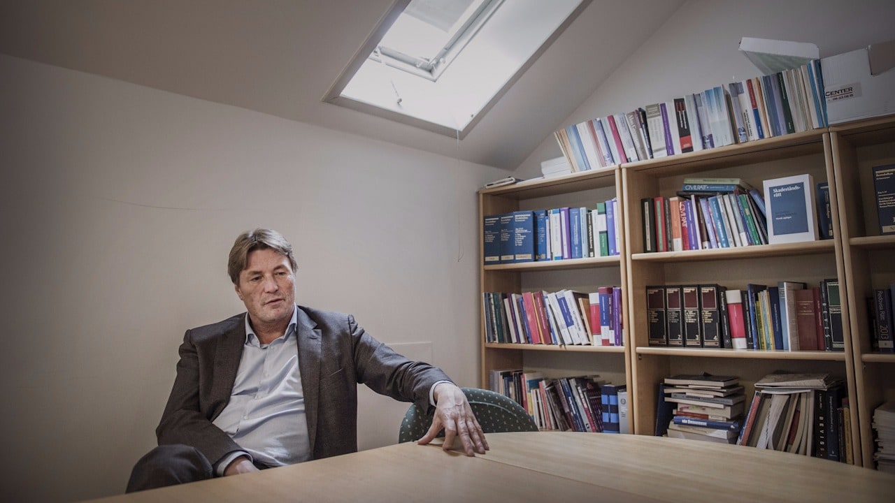 Bodström delade ut miljoner till bolagets ägare