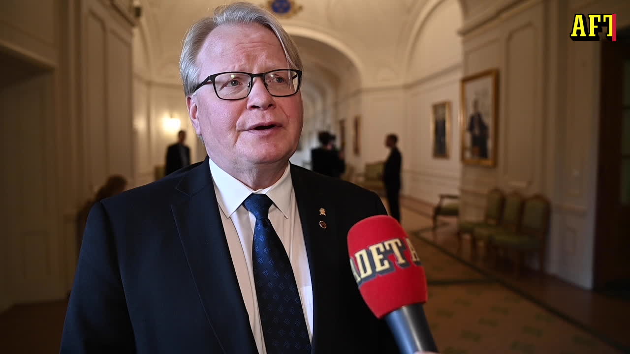 Försvarsministern om eventuellt ryskt anfall på Ukraina: ”Allting är förberett om Putin vill”