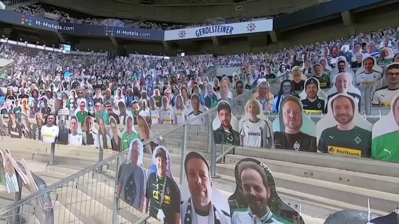 Här är fansen på plats trots publikförbud – som pappdockor