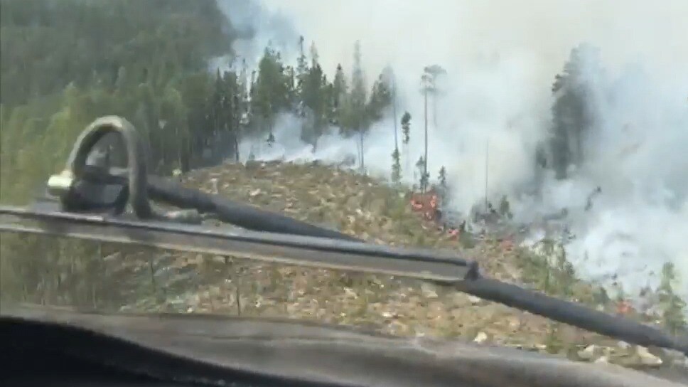 Se filmerna inifrån de italienska brandflygen