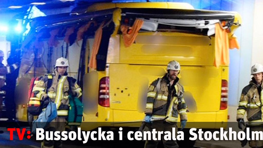 Bussolycka i centrala Stockholm