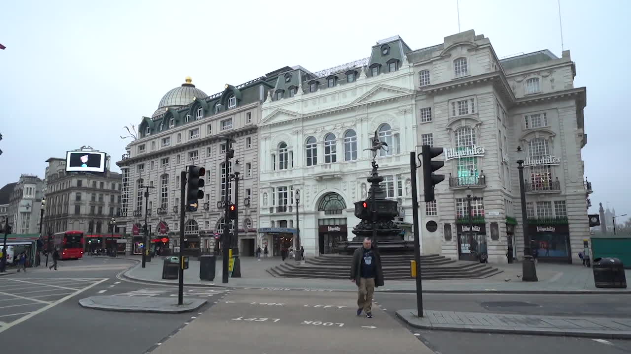 Hör britterna om läget i London: "Som The walking dead"