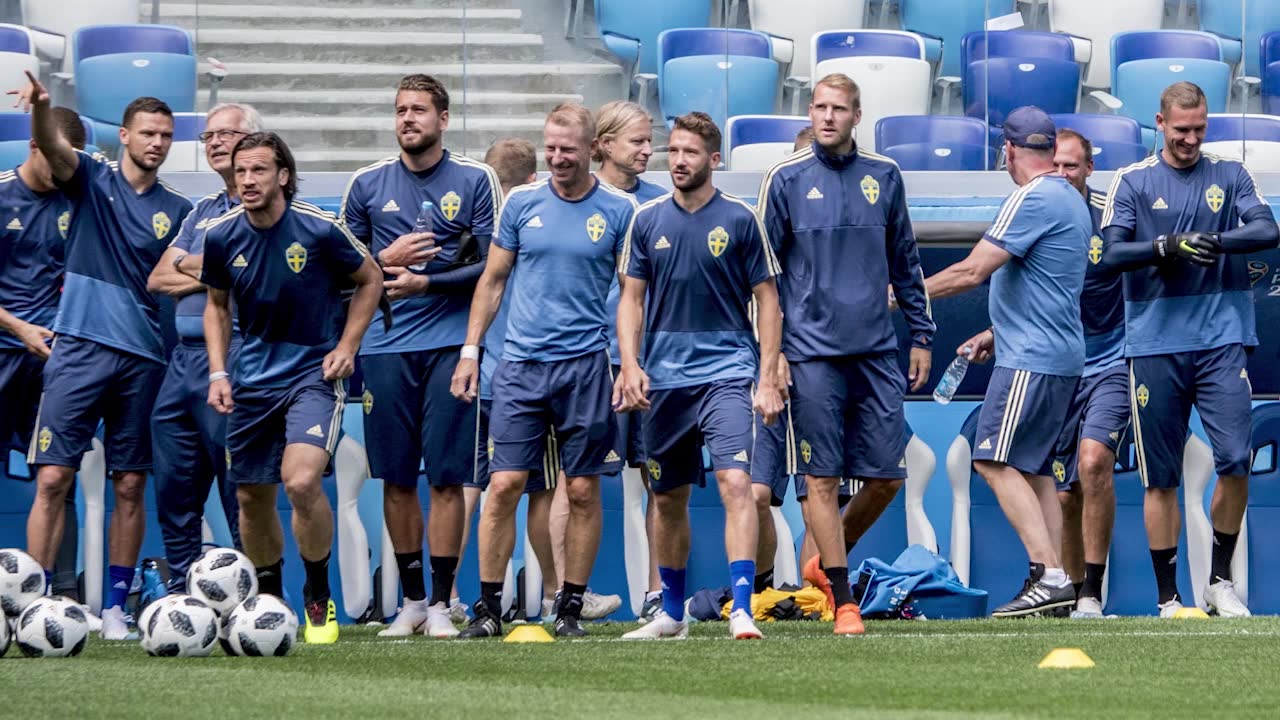 Varför går ingen svensk in på planen?