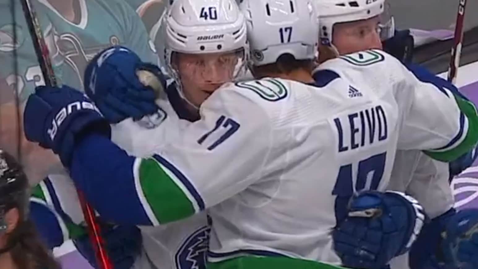 Pettersson fortsätter dominera – tvåmålsskytt mot Sharks