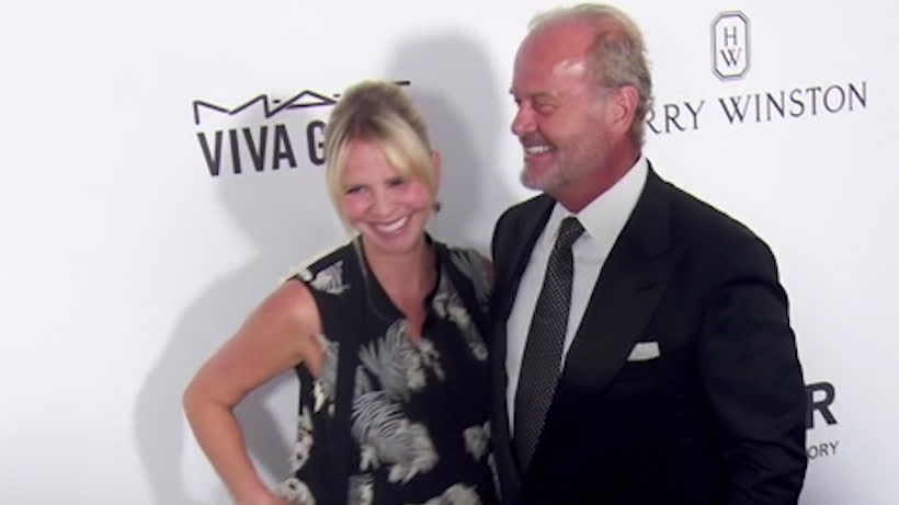 Kelsey Grammer pappa för sjunde gången