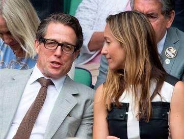 Hugh Grant köper hus i Sverige