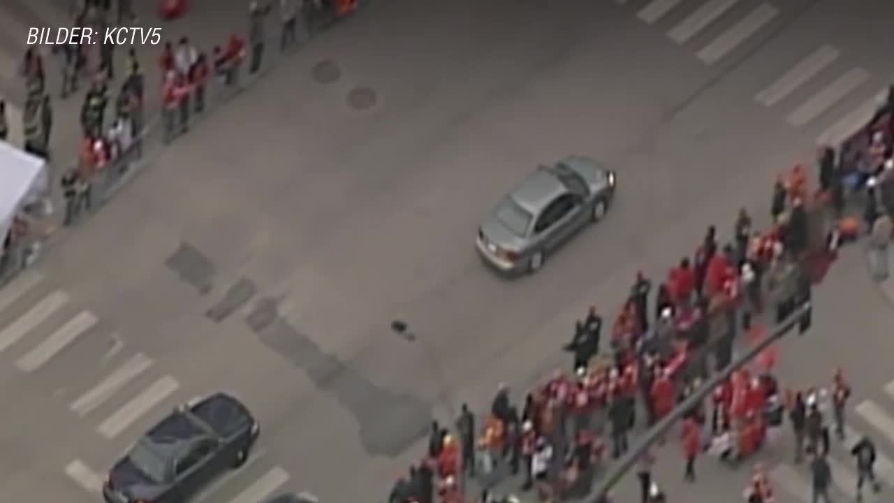 Intensiv biljakt inför Superbowl-paraden