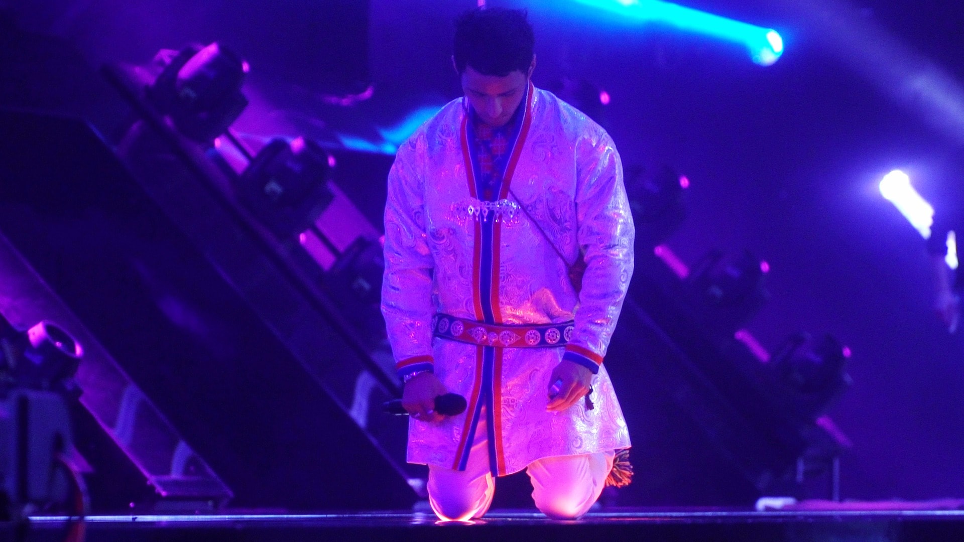 Måste sova för att klara pressen