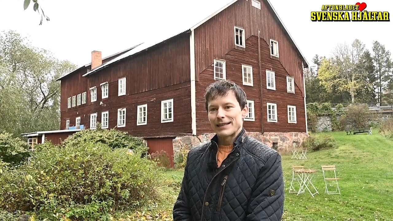 Anton, 39, har ett eget vattenkraftverk – försörjer 200 hushåll