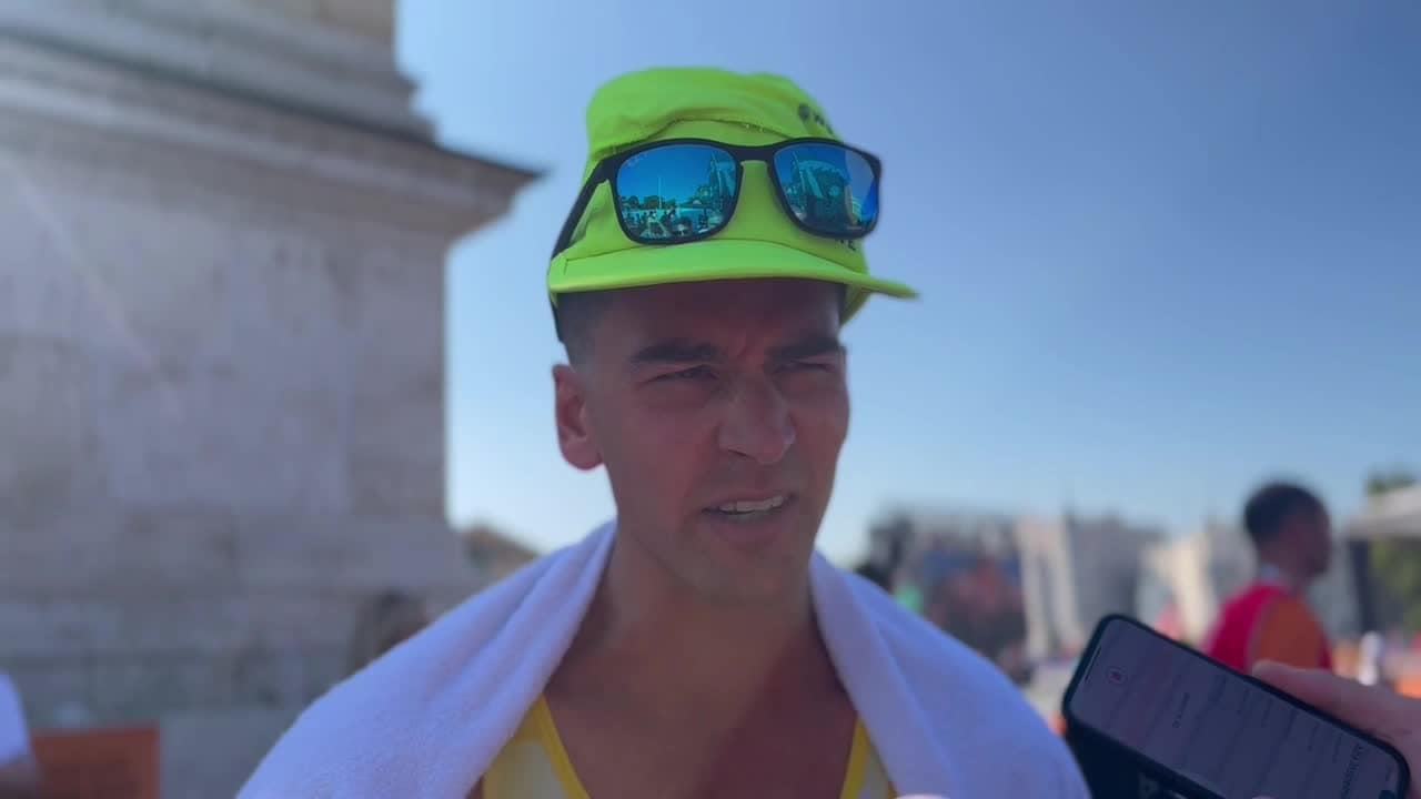 Perseus Karlström tvingades gå på toa mitt under loppet