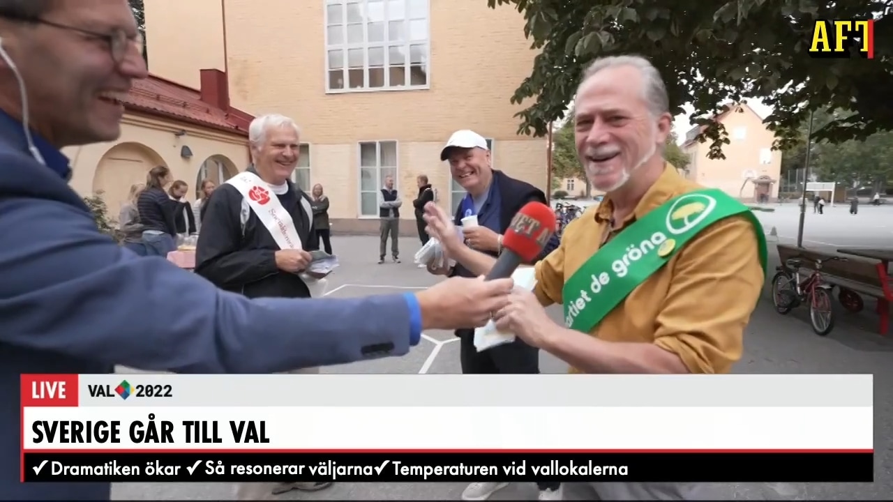 S-politikerns pik mot Helldén (MP)