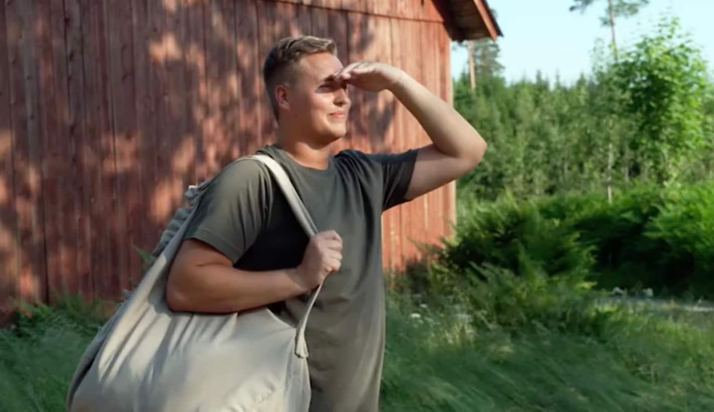 Här dyker Blondies son upp i Farmen