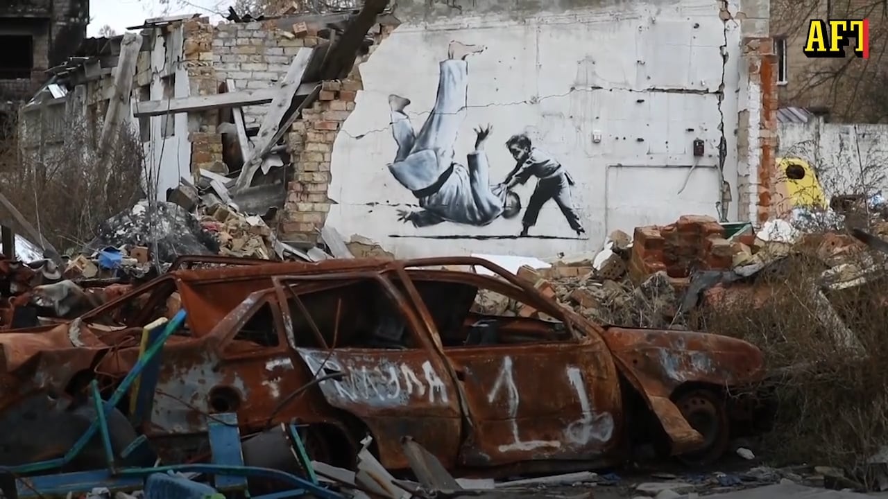 Sju verk av Banksy har dykt upp i Ukraina