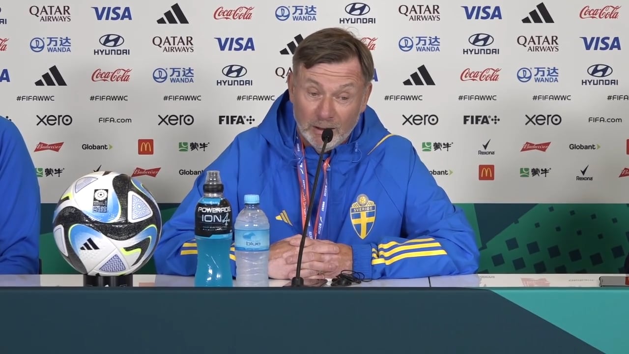 Hon blir kapten i VM-premiären – och reserven skickas hem