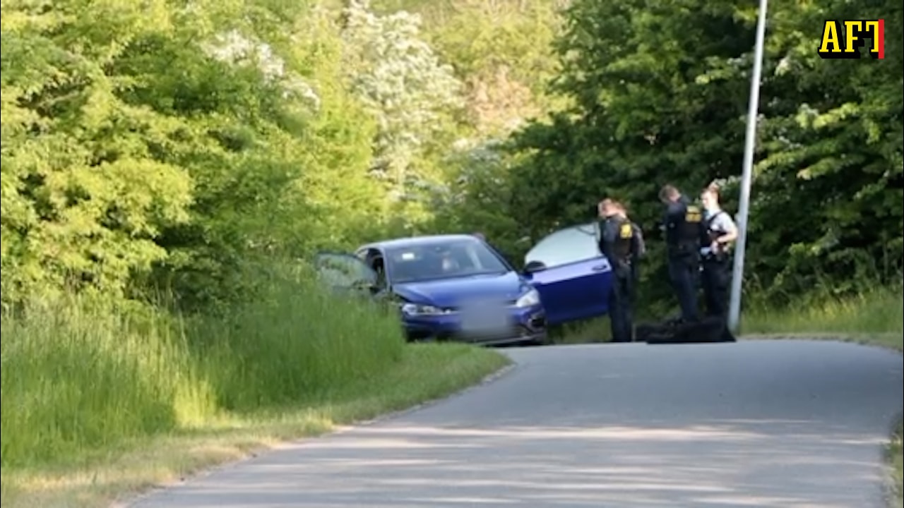 Dansk polis sköt mot två svenska bilar