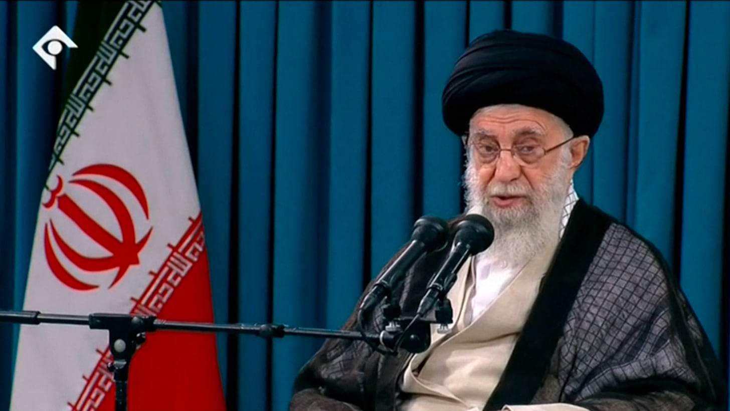 Irans högsta ledare: "De kommer straffas"