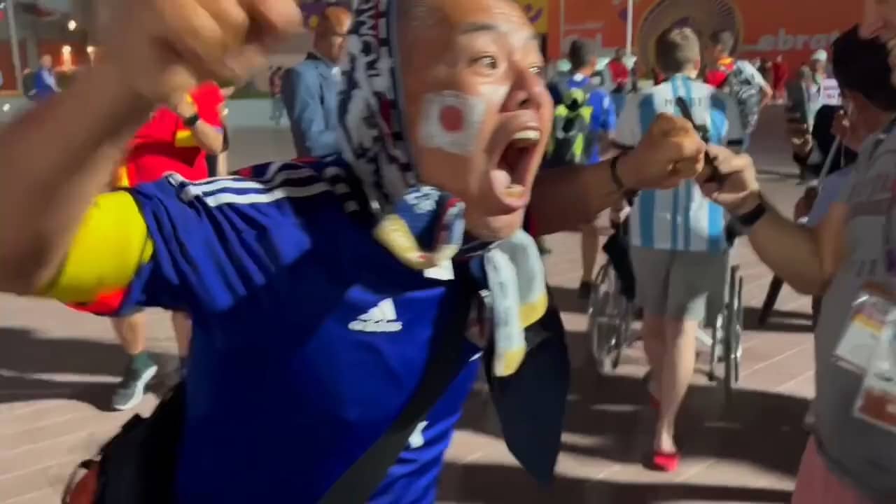 Hör det galna japanska segervrålet!