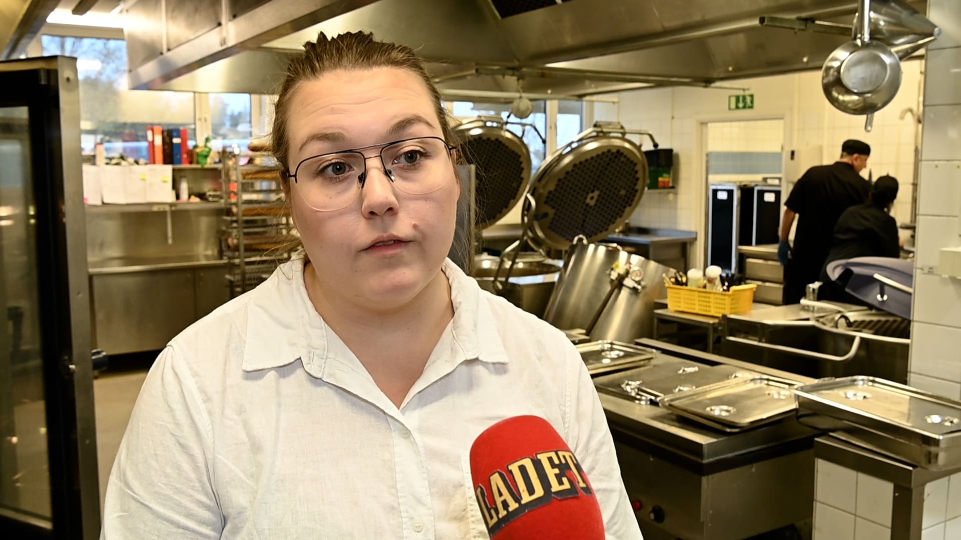 Skolelever äter mer: " Jag tror de är medvetna om de ökade priserna"