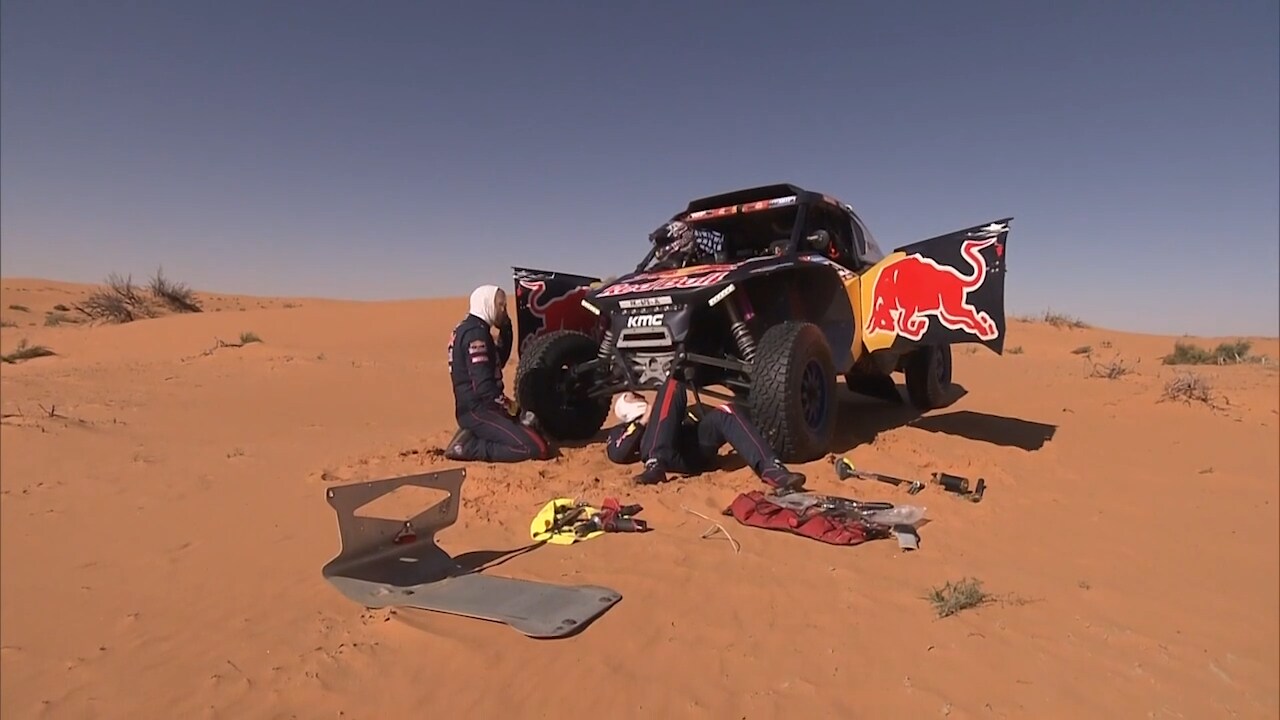 Lagar bilen i hettan: ”Jag får inte loss den!”