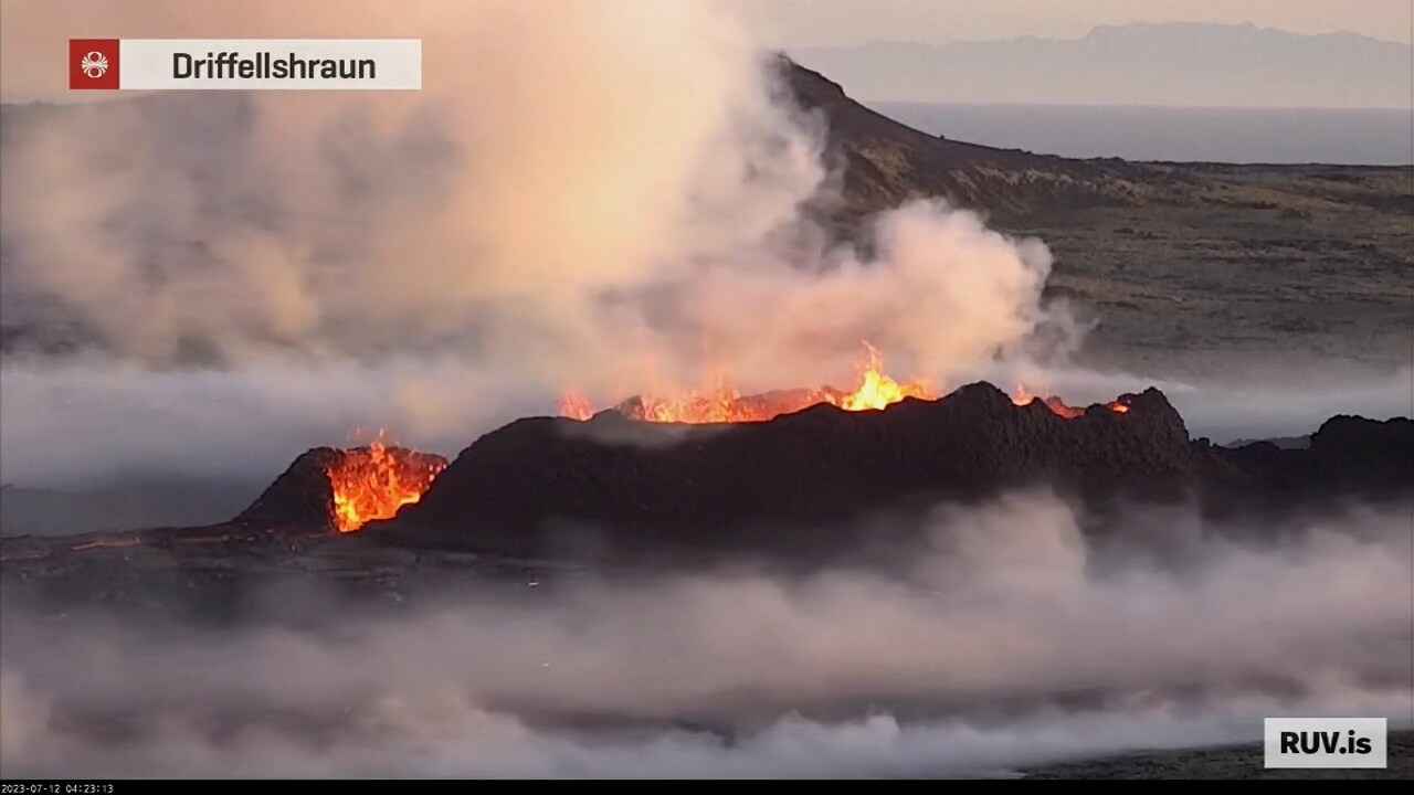 Se vulkanutbrottet nära Reykjavik