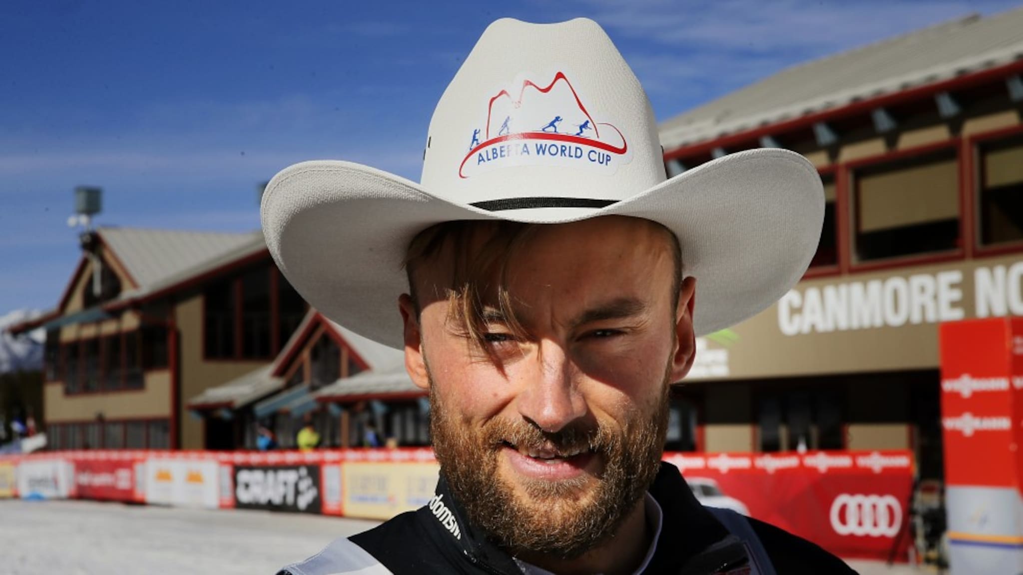 Hør Northug prate om cowboy, indianere og tacokveld
