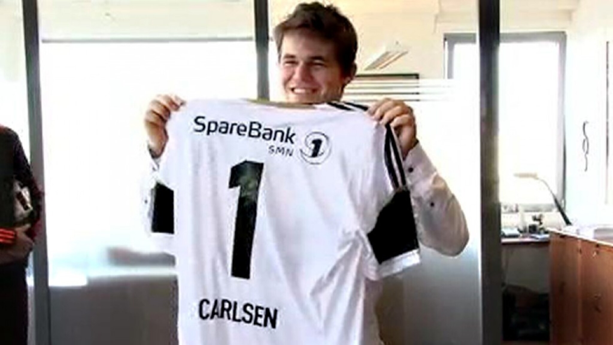 Carlsen fikk RBK-trøye