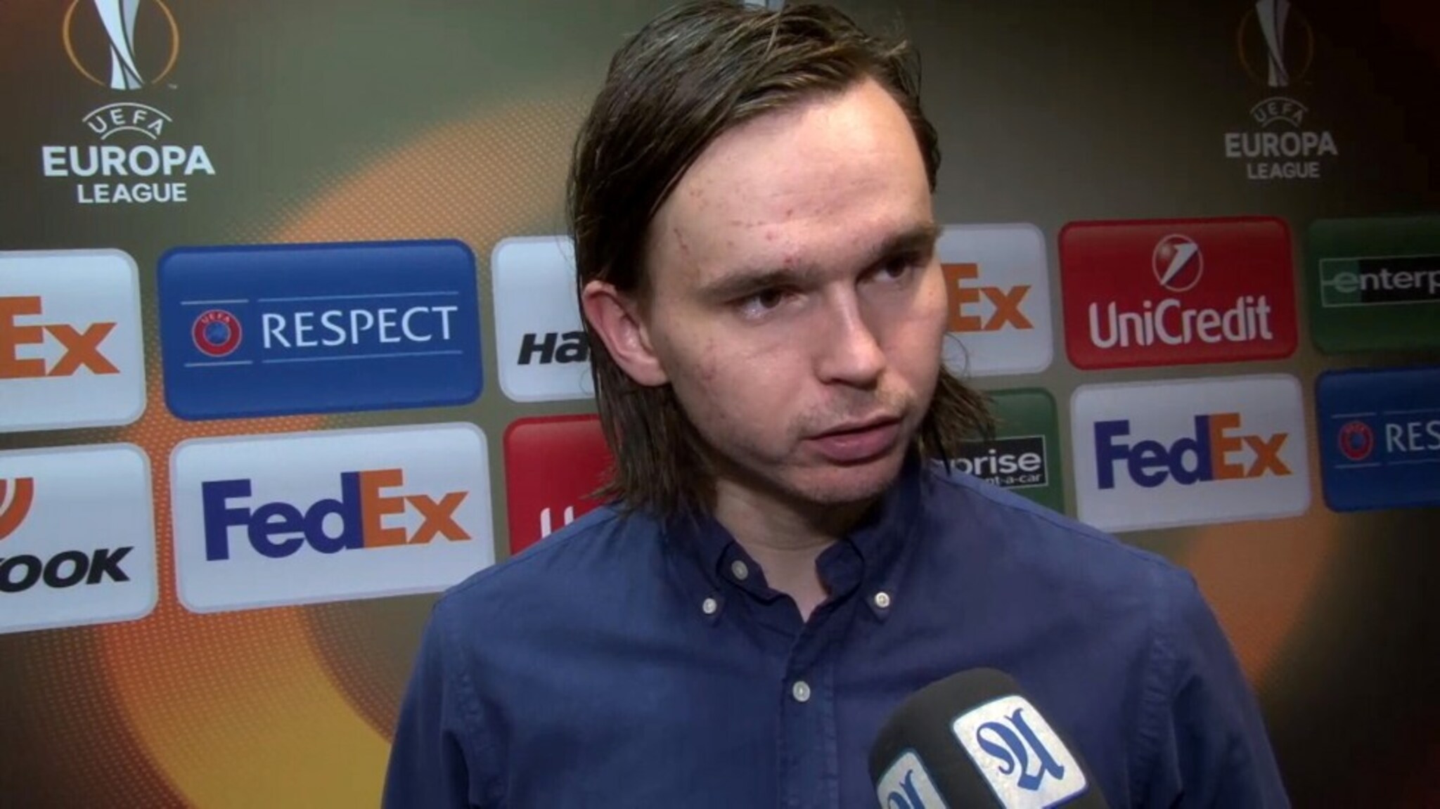 - Jeg er så forbannet at jeg har ikke ord