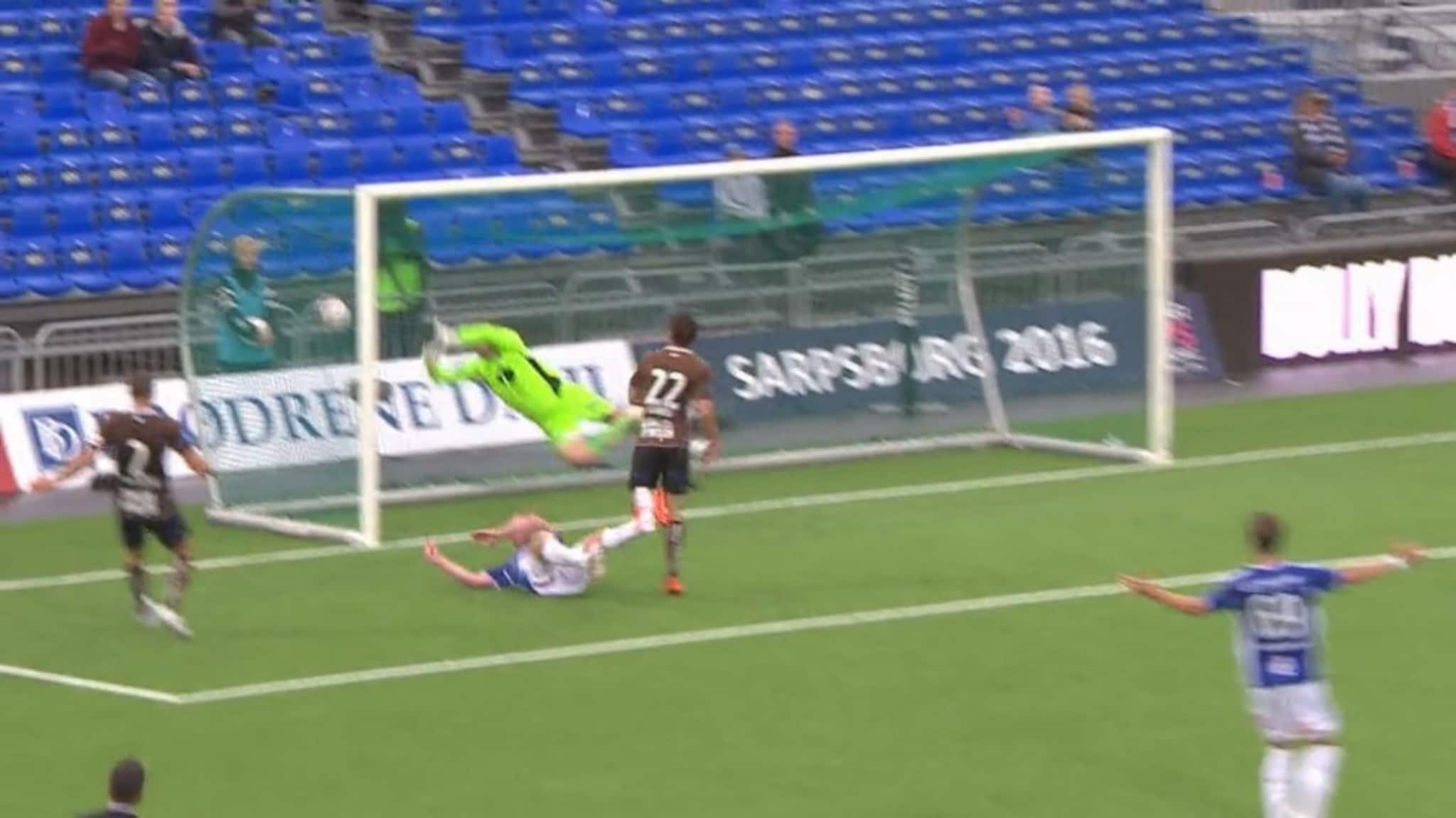 Her scorer Kovacs i debuten