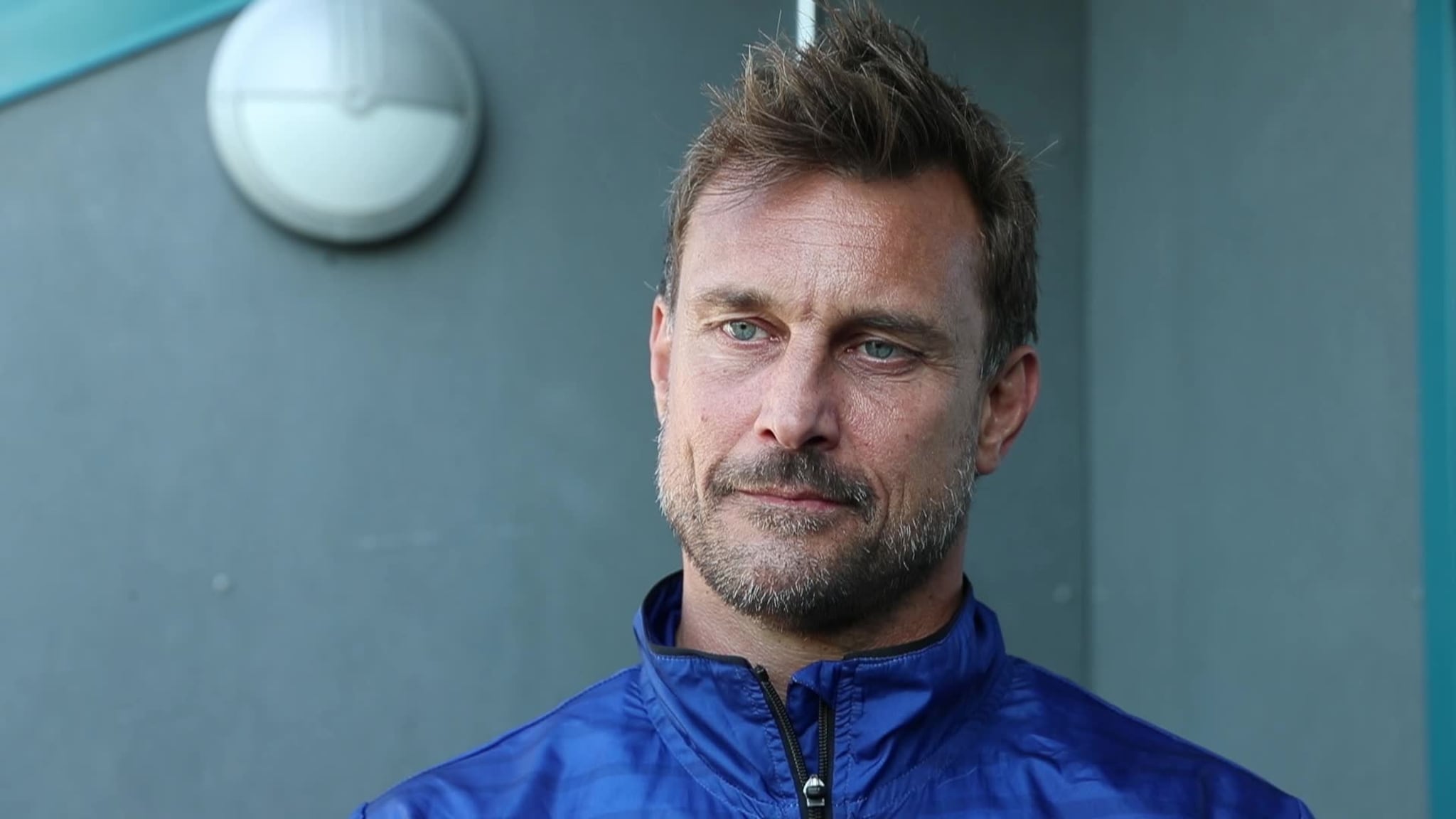 Fysisk trener Ronny Fevåg forklarer viktigheten av styrketrening for ballspillere.