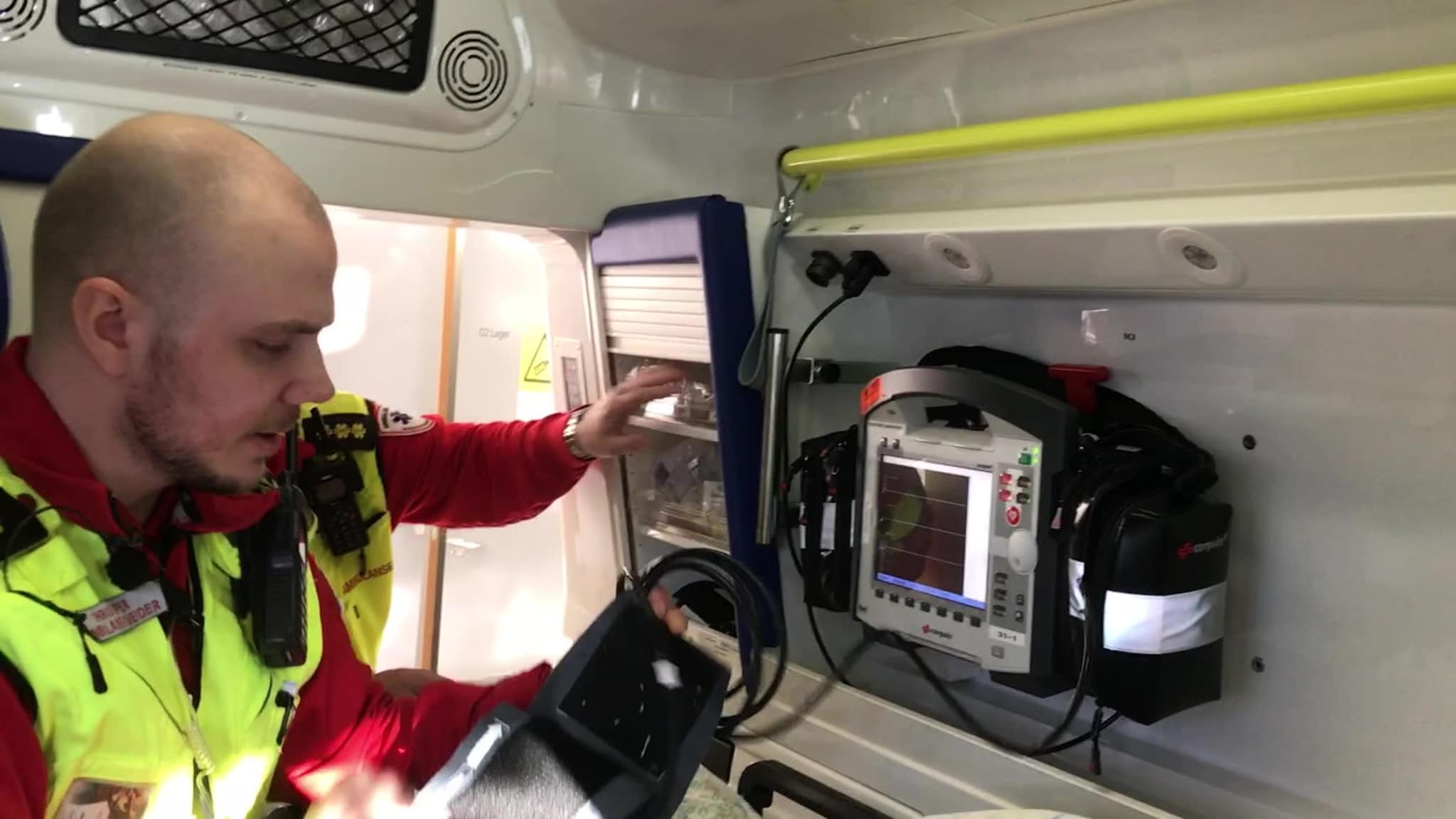 Nå skal et TV-team følge deres arbeidshverdag