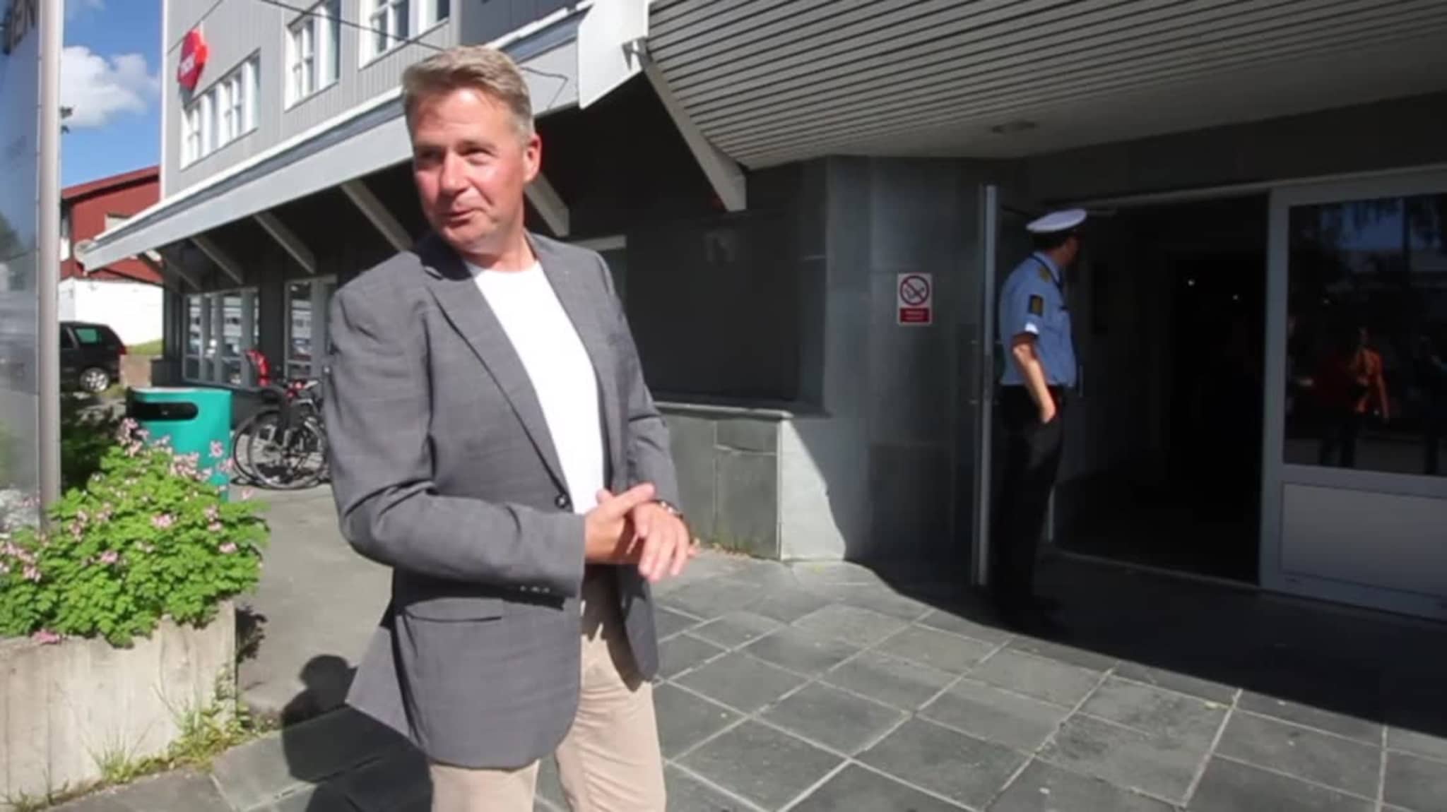 Ministerskryten som varmer politiet