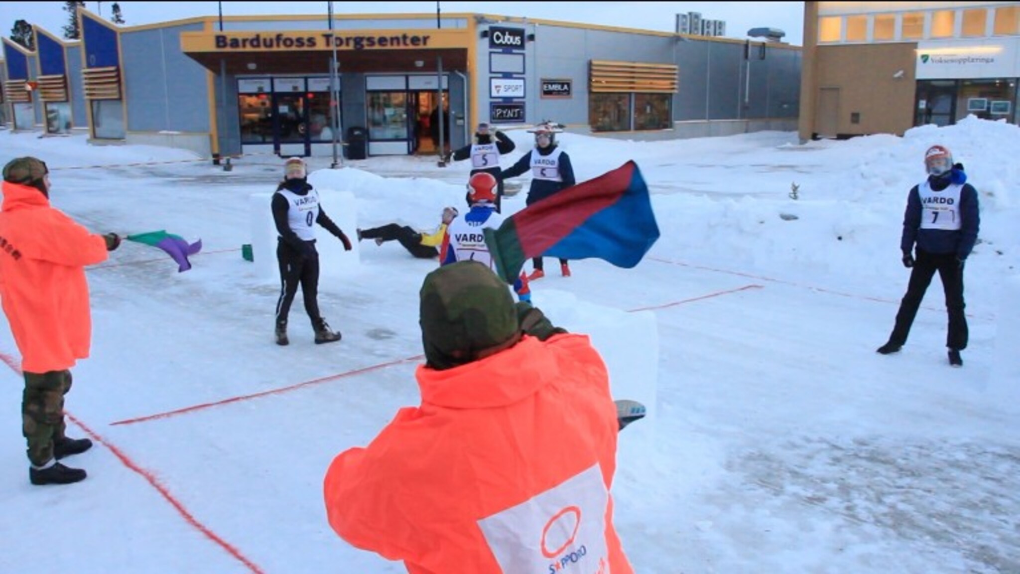 Stor iver med snøballer