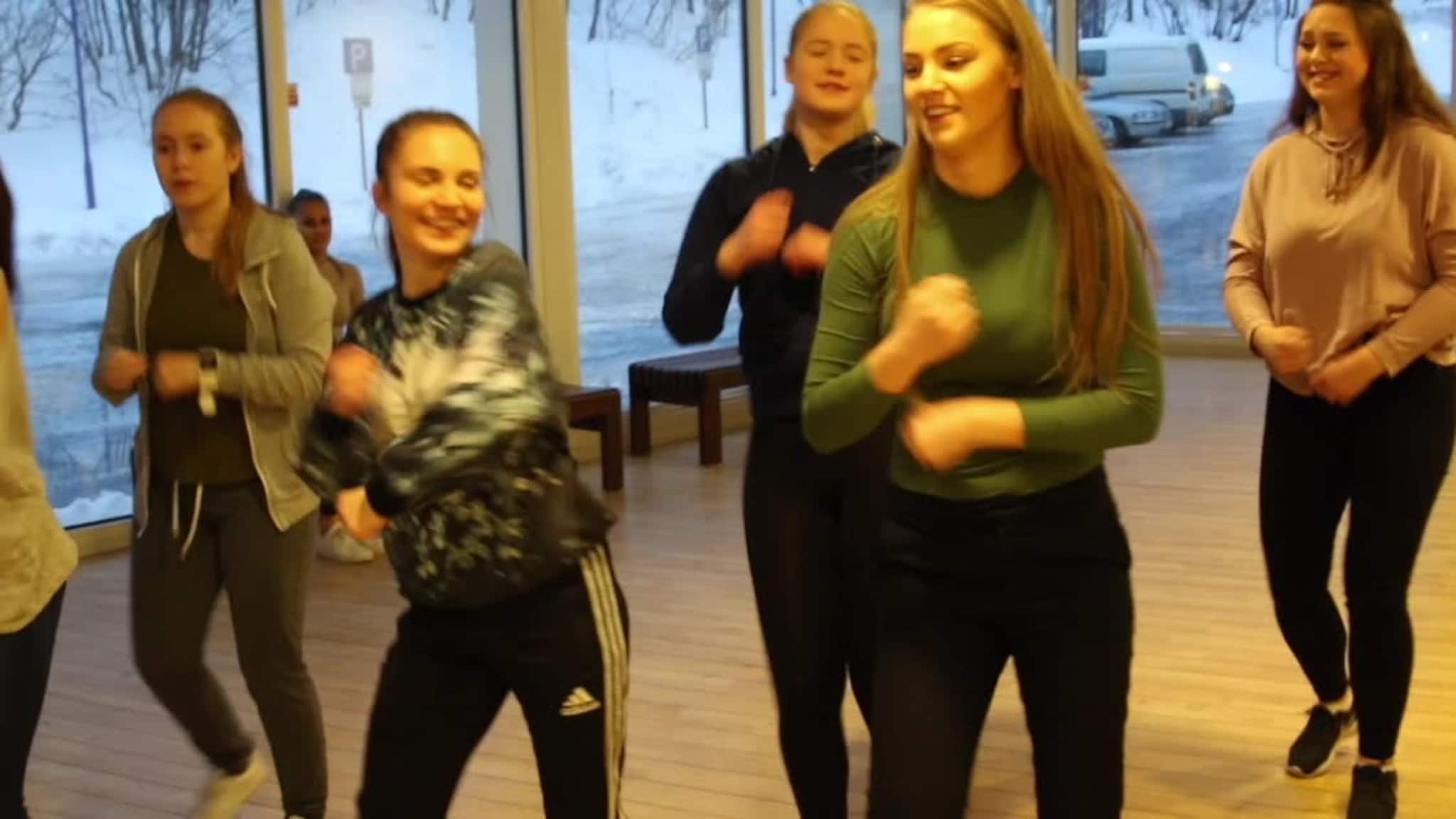 Klar med årets russerevy