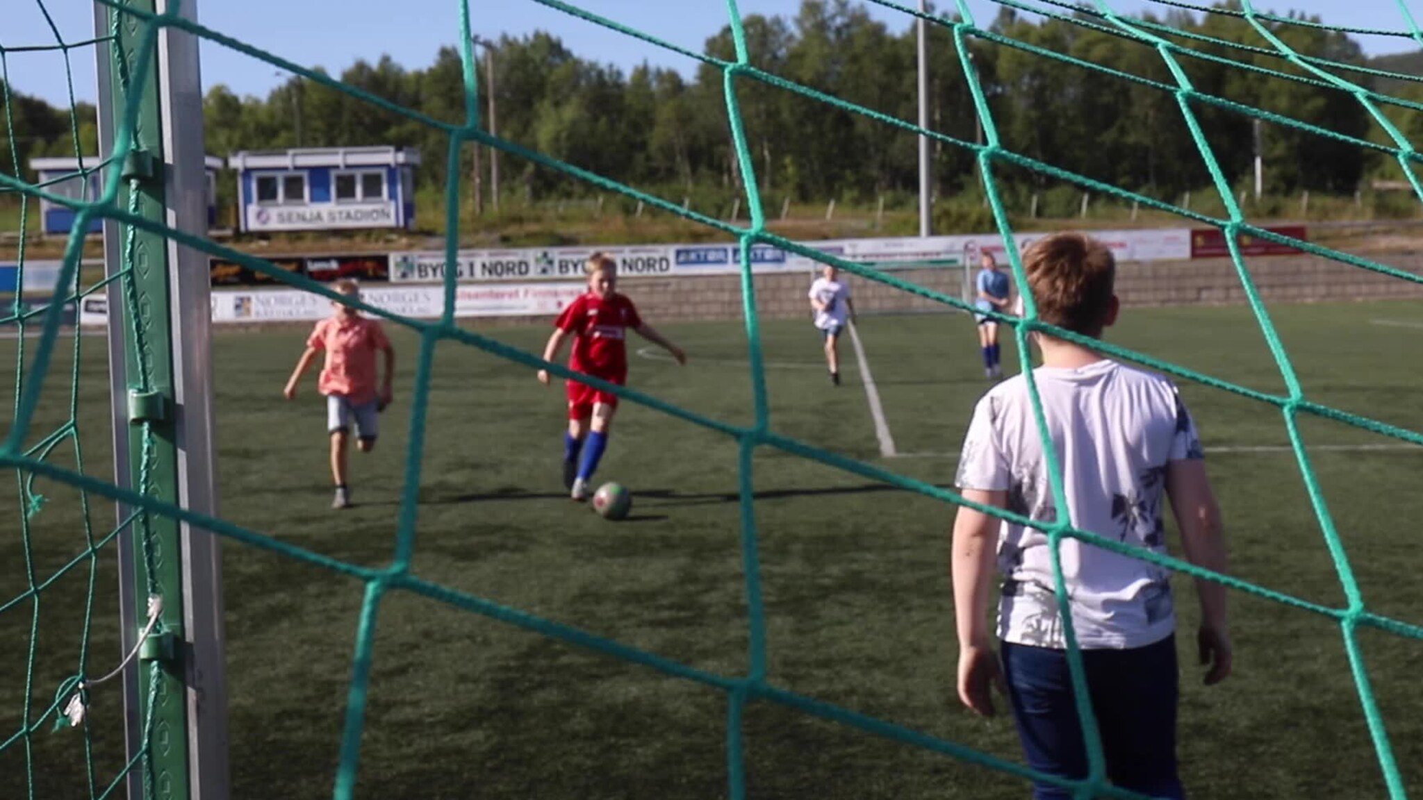 Her skal nesten hundre unge fotballspillere i aksjon kommende helg