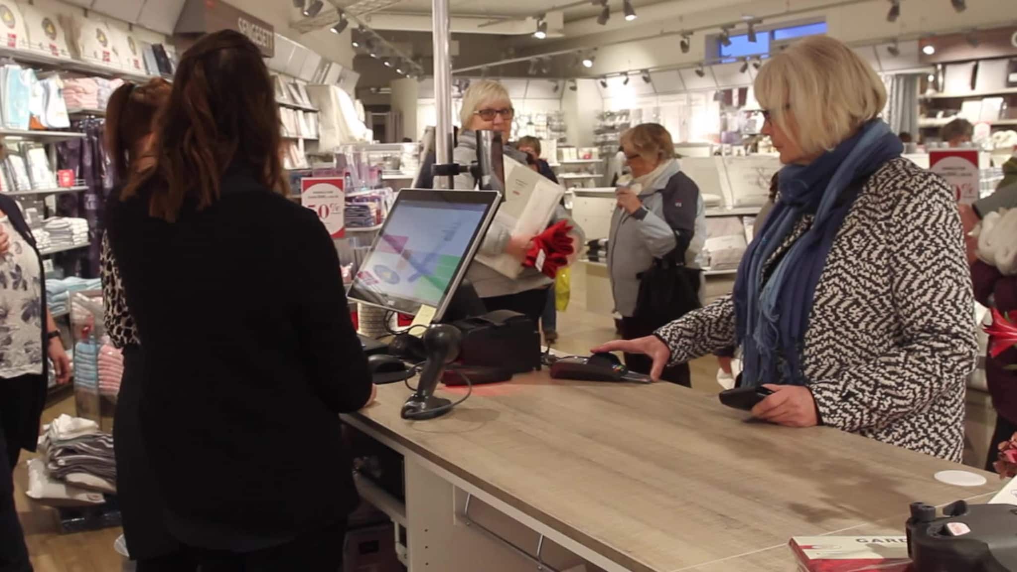 Royal butikkåpning i dag