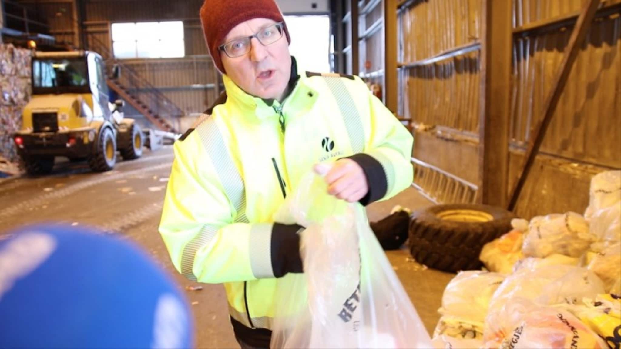 Slik leverer du plastsøpla
