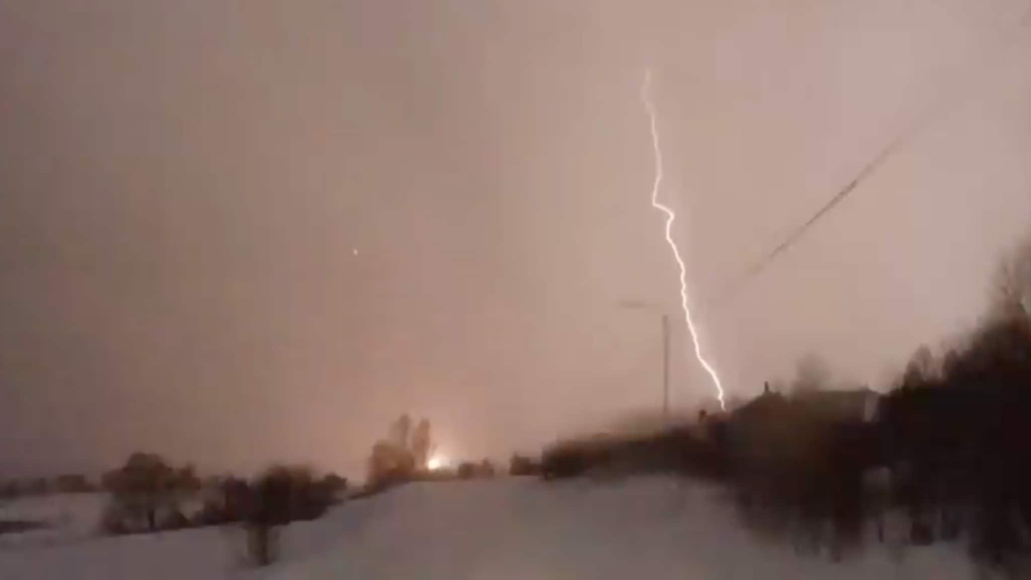 Senja strømløs etter lynnedslag