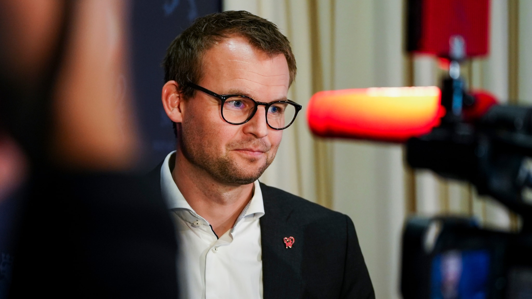 Opptak: Ropstad møter pressen etter avsløringene