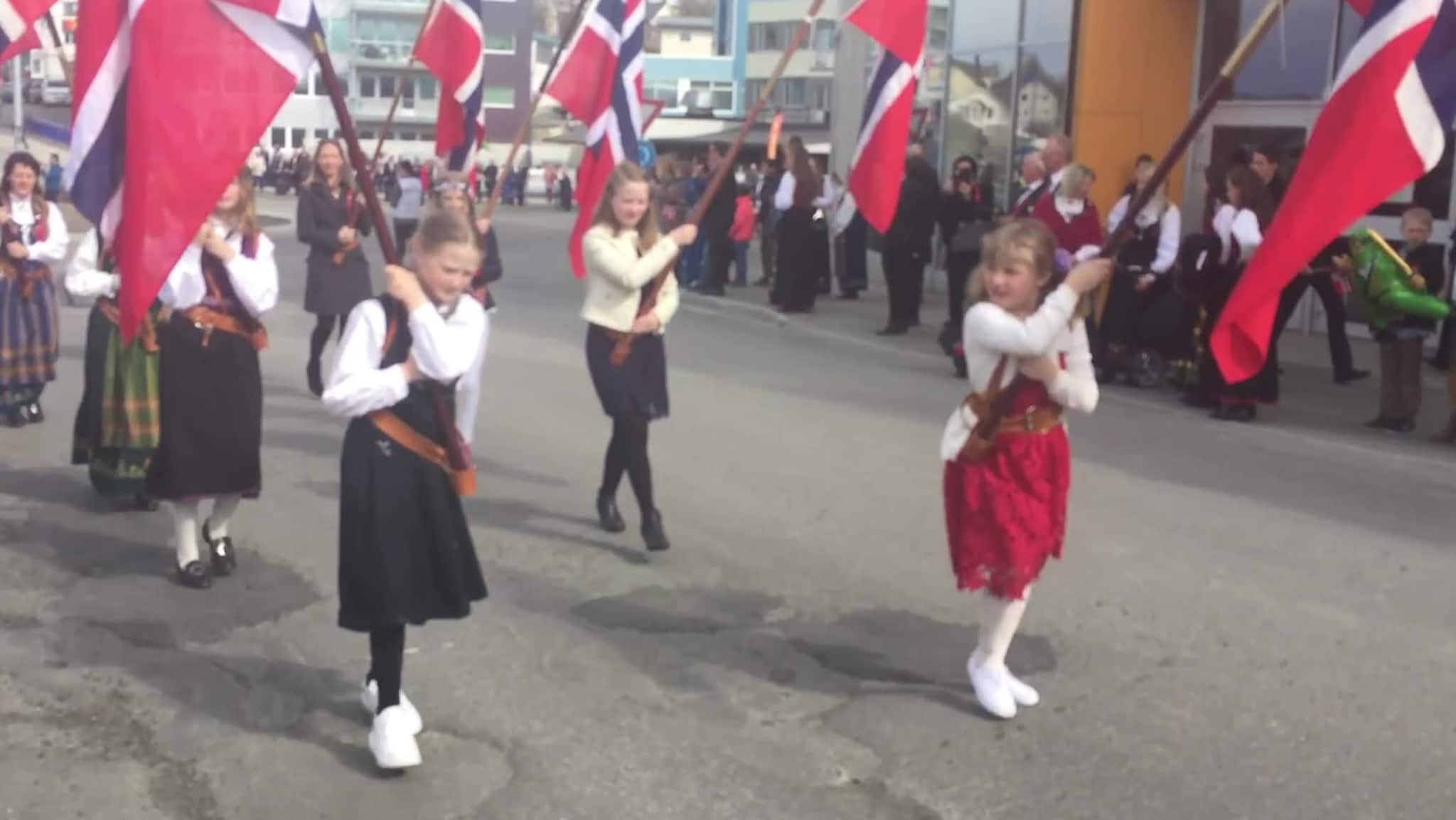 Nasjonaldag i strålende vær