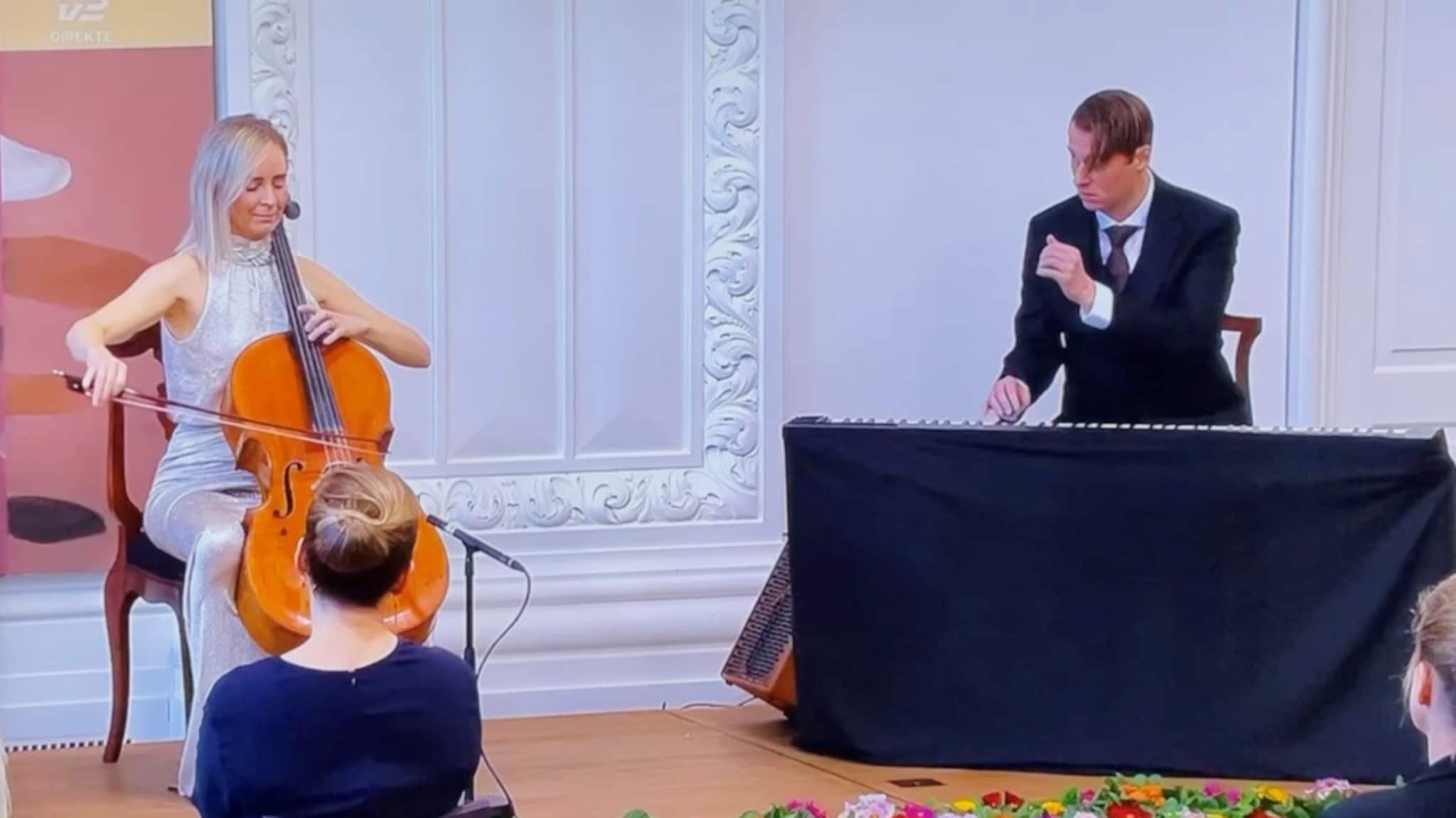 Se Live fra Senja opptre for den danske dronninga