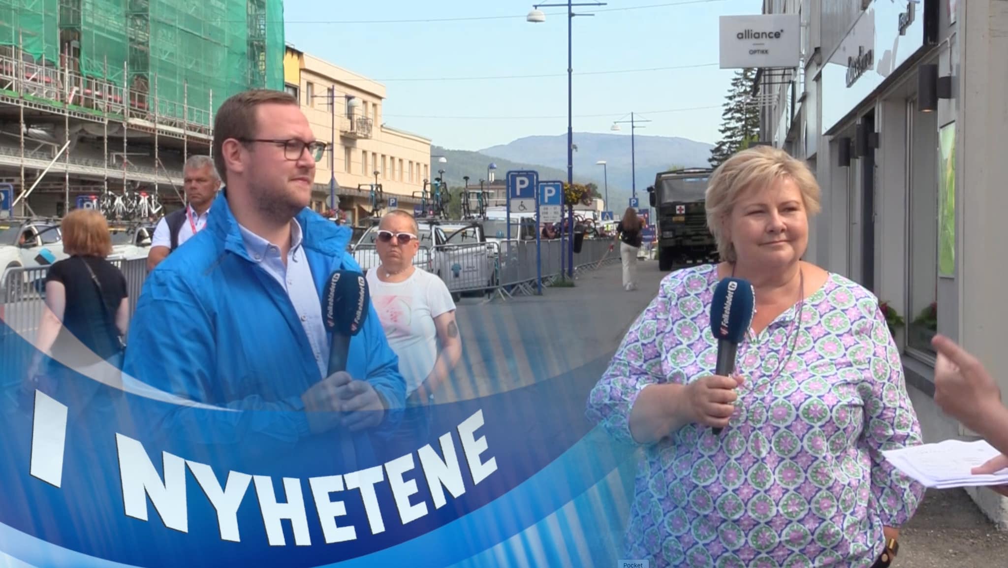 I Nyhetene: Erna Solberg deltar i Folkepodden