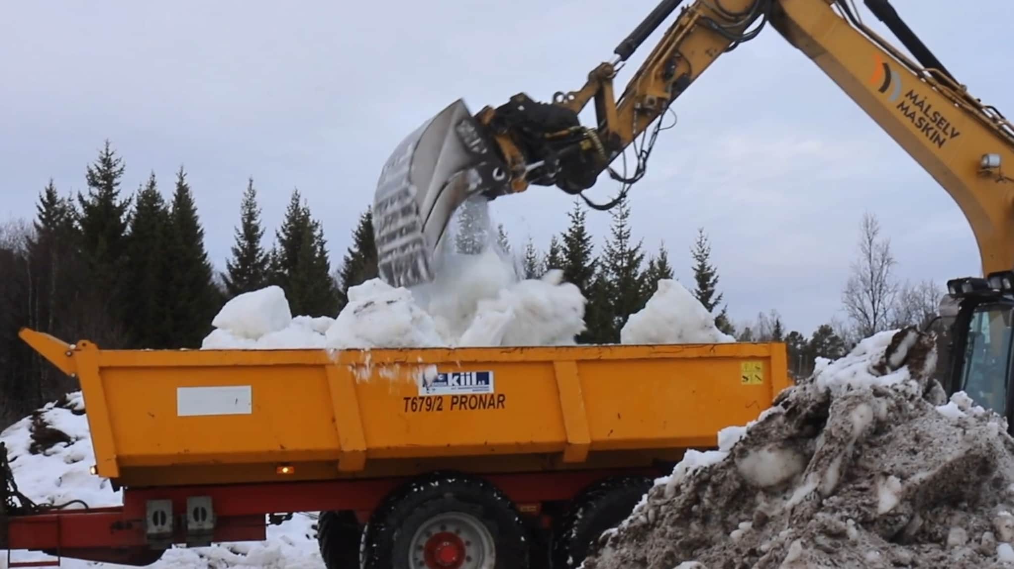 Her brukes snøen som falt i fjor til å forberede skisesongen